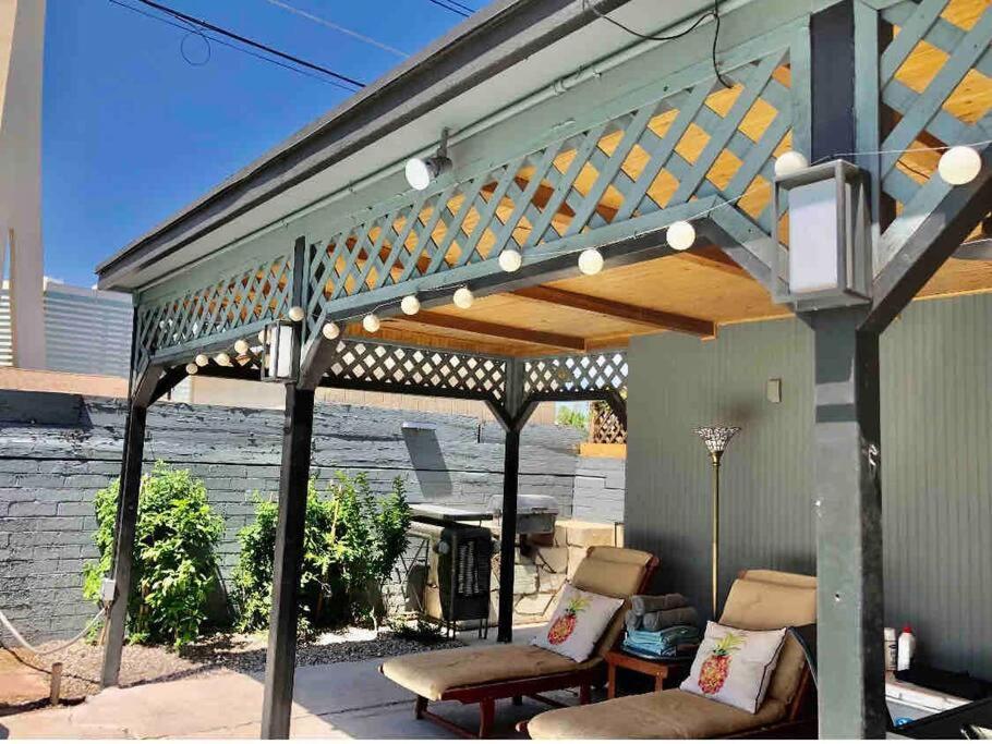 5 Mins Drive To Strip Conventioncenter House /pool Holiday home Las Vegas