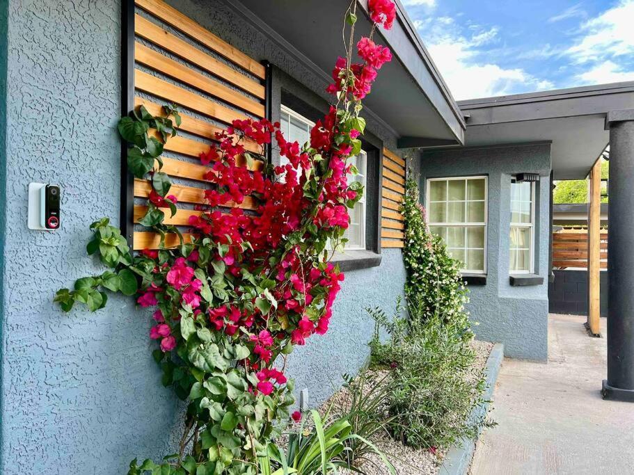 5 Mins Drive To Strip Conventioncenter House /pool Holiday home